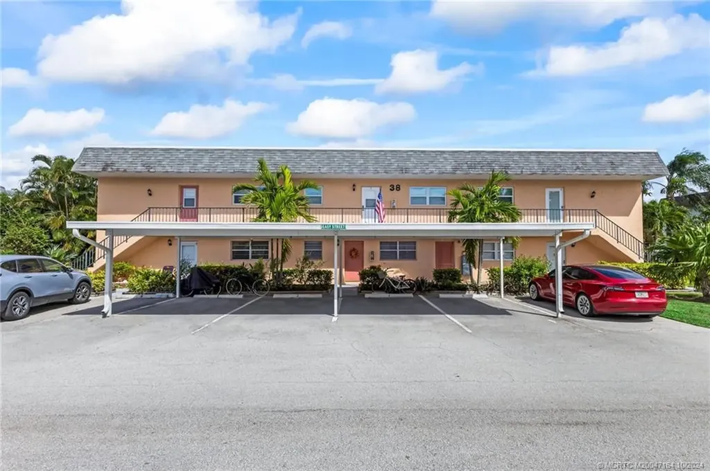2950 SE Ocean Boulevard Stuart FL 34996
