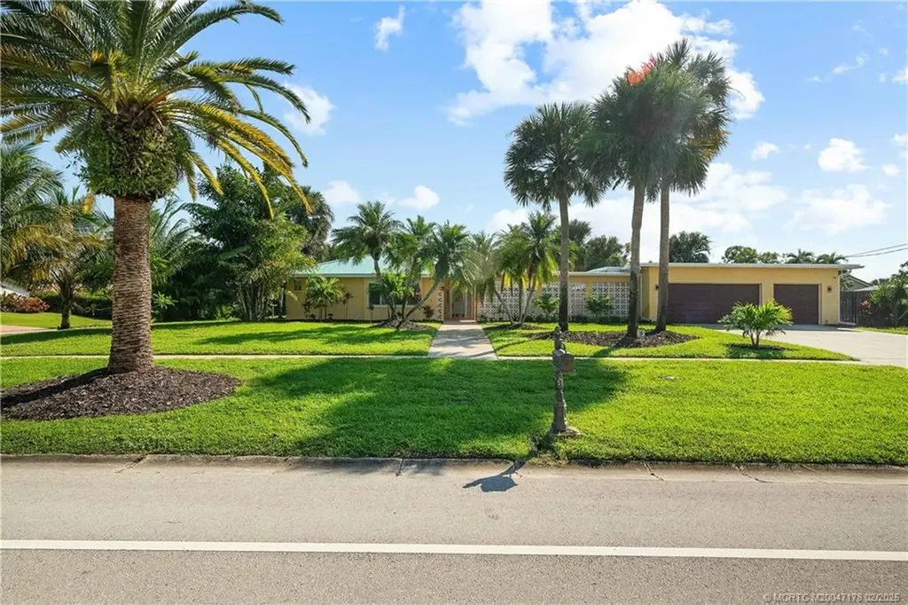 3043 SE Pine Valley Street Port Saint Lucie FL 34952