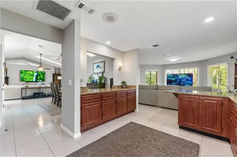 1395 SW Bent Pine Cove Port St Lucie FL 34986