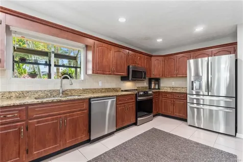 1395 SW Bent Pine Cove Port St Lucie FL 34986