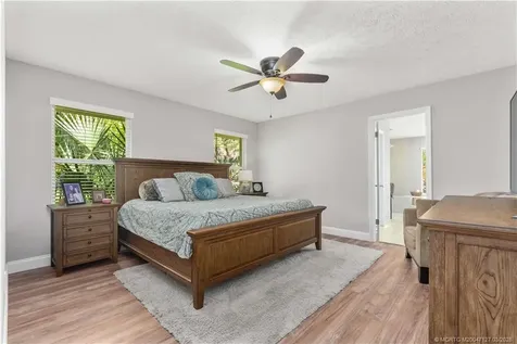 1395 SW Bent Pine Cove Port St Lucie FL 34986