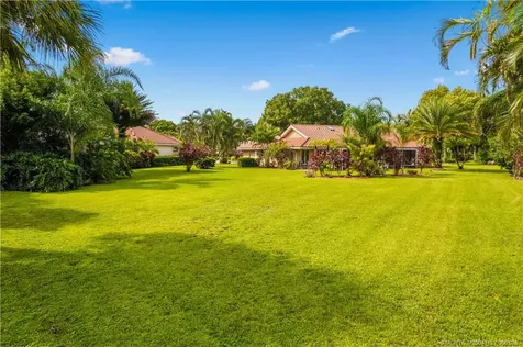 1395 SW Bent Pine Cove Port St Lucie FL 34986