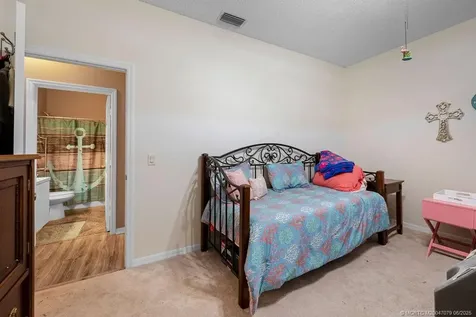 2412 SE Gillette Avenue Port St Lucie FL 34952