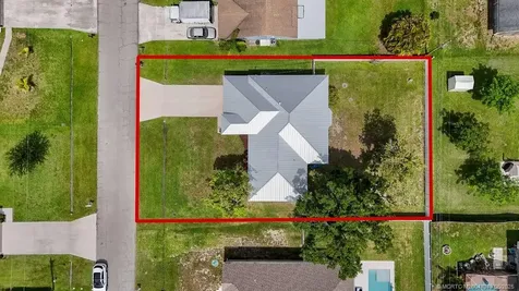 2412 SE Gillette Avenue Port St Lucie FL 34952