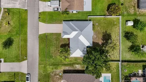 2412 SE Gillette Avenue Port St Lucie FL 34952