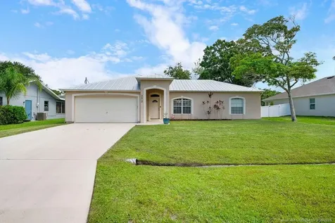 2412 SE Gillette Avenue Port St Lucie FL 34952