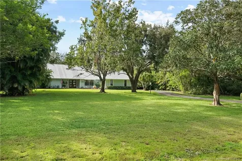 3250 SW Island Way Palm City FL 34990
