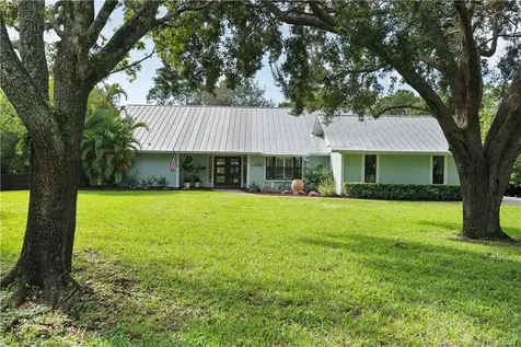 3250 SW Island Way Palm City FL 34990