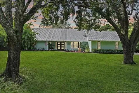 3250 SW Island Way Palm City FL 34990