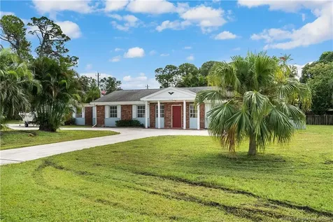 1620 NW River Trail Stuart FL 34994