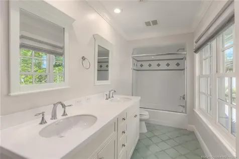 5 S River Road Sewalls Point FL 34996