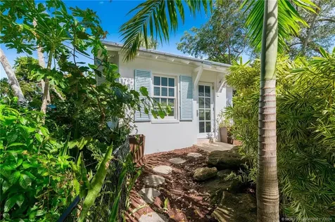 5 S River Road Sewalls Point FL 34996