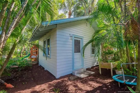 5 S River Road Sewalls Point FL 34996