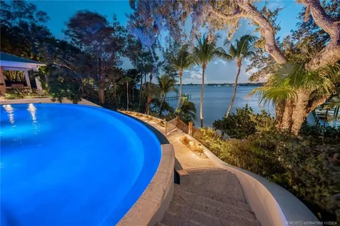 5 S River Road Sewalls Point FL 34996