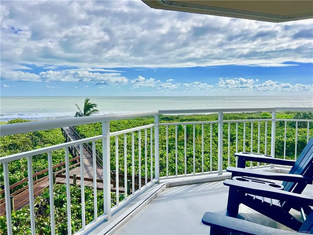 3870 N Highway Highway A1a 301 Hutchinson Island FL 34949
