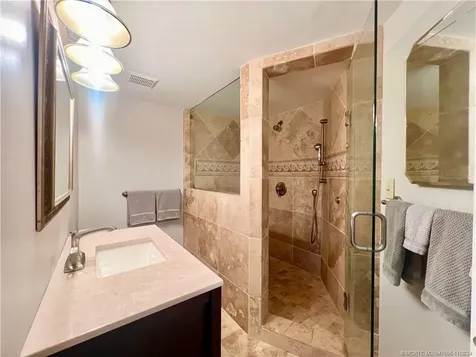 3870 N Highway Highway A1a 301 Hutchinson Island FL 34949