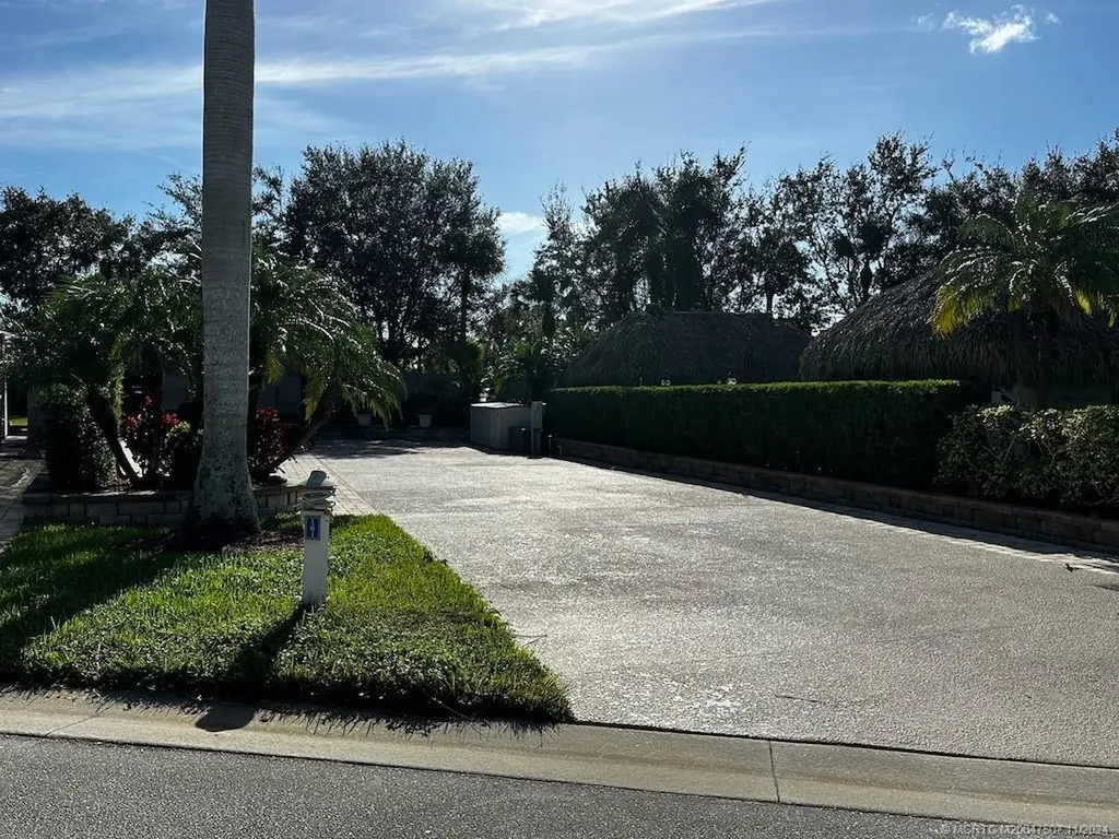 161 NW Hazard Way Port Saint Lucie FL 34986