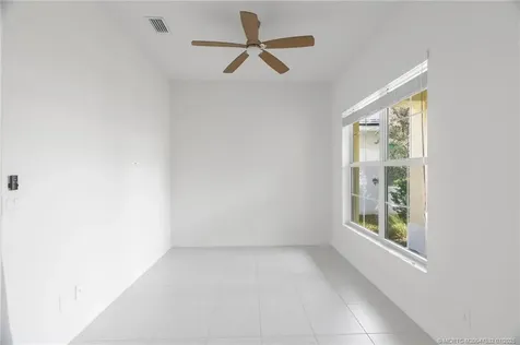 139 SE Via Bisento Port St Lucie FL 34952