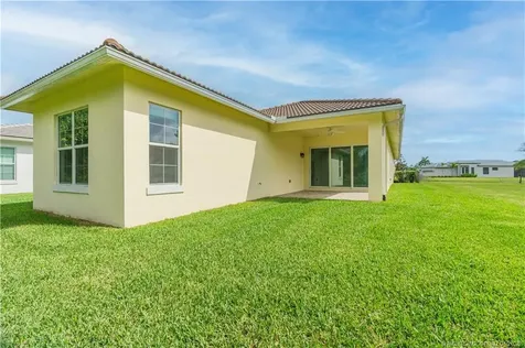 139 SE Via Bisento Port St Lucie FL 34952