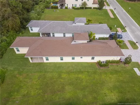 139 SE Via Bisento Port St Lucie FL 34952