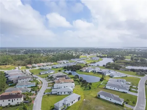 139 SE Via Bisento Port St Lucie FL 34952