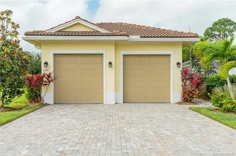 139 SE Via Bisento Port St Lucie FL 34952