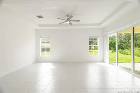 139 SE Via Bisento Port St Lucie FL 34952