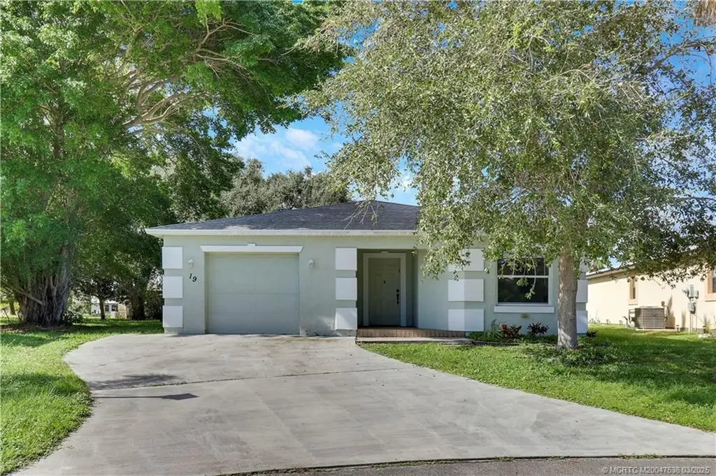 19 Grande Vista Way Port Saint Lucie FL 34952