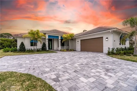 138 SE Via Lago Garda Port St Lucie FL 34952