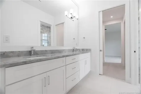 138 SE Via Lago Garda Port St Lucie FL 34952