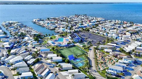 1092 Nettles Boulevard Jensen Beach FL 34957