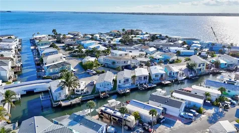 1092 Nettles Boulevard Jensen Beach FL 34957