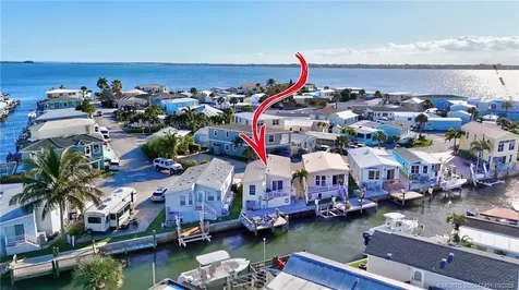 1092 Nettles Boulevard Jensen Beach FL 34957