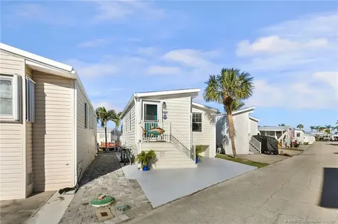 1092 Nettles Boulevard Jensen Beach FL 34957