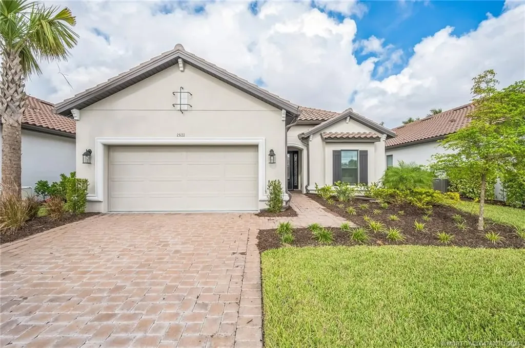 15111 Pescara Street Naples FL 34114
