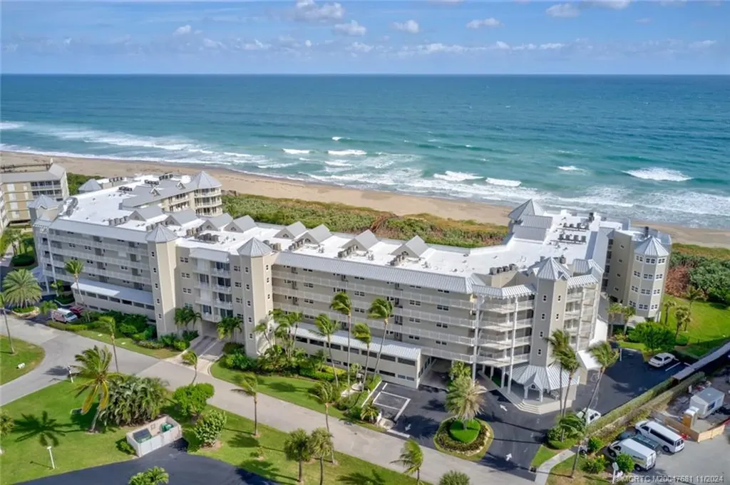 579 NE Plantation Road Stuart FL 34996