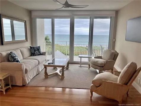 579 NE Plantation Road Stuart FL 34996