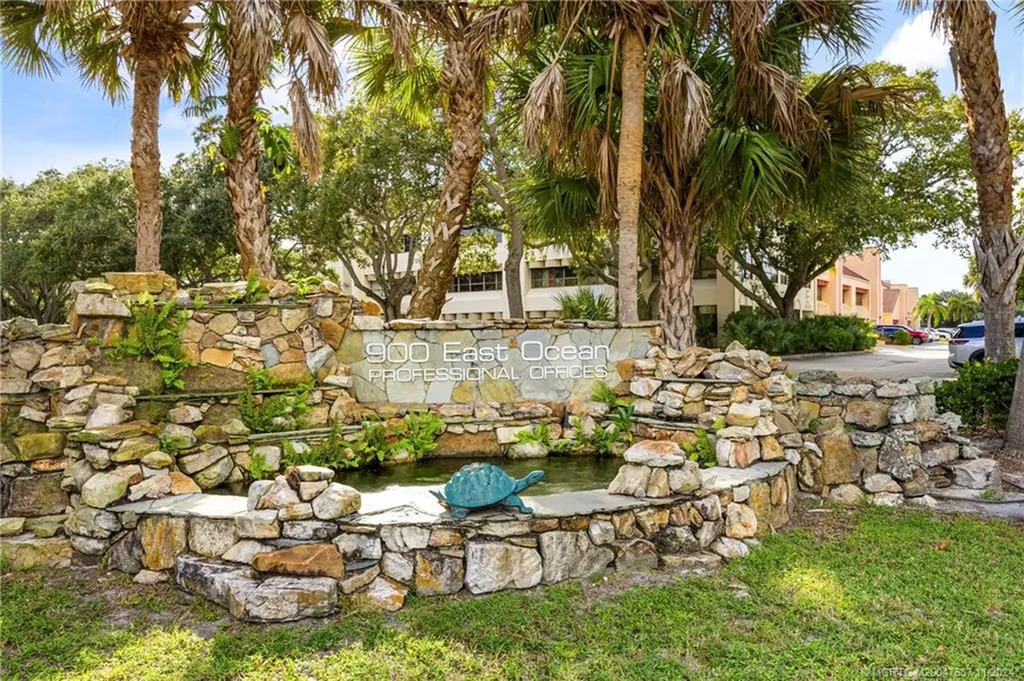 900 SE Ocean Boulevard Stuart FL 34994