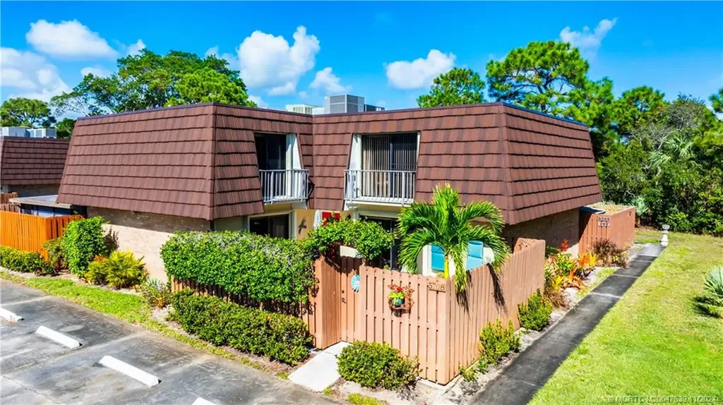 5708 SE Riverboat Drive Stuart FL 34997