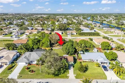 2367 SE Manor Avenue Port St Lucie FL 34952