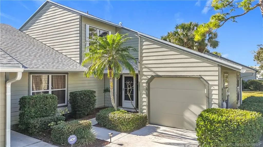 910 NE Sandalwood Place Jensen Beach FL 34957