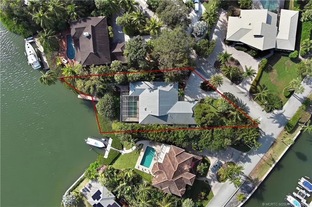 2 Mindoro Street Sewalls Point FL 34996
