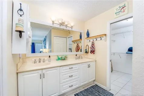 4060 NE Breakwater Drive Jensen Beach FL 34957