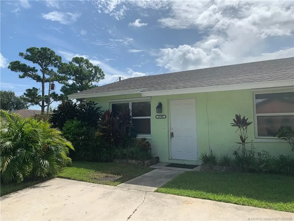 5749 SE Collins Avenue Stuart FL 34997