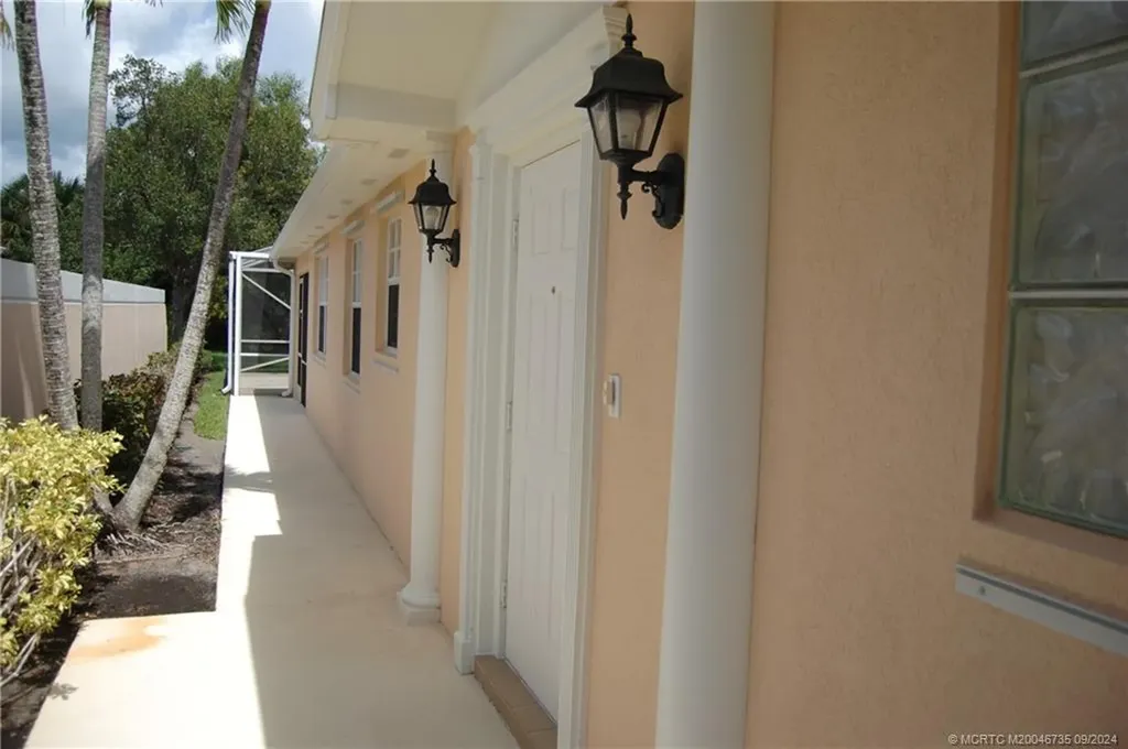 8504 SE Retreat Drive Hobe Sound FL 33455