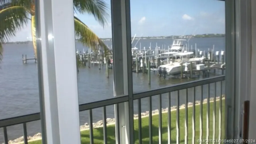 3941 NE Breakwater Drive Jensen Beach FL 34957