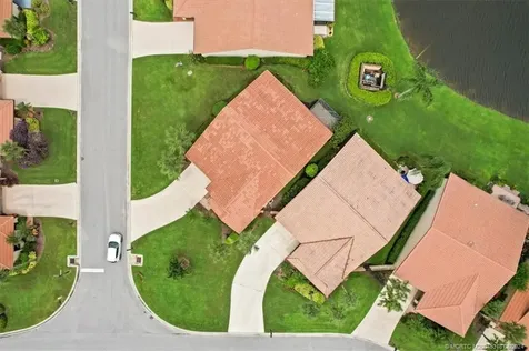 2589 SW Bobalink Court Palm City FL 34990