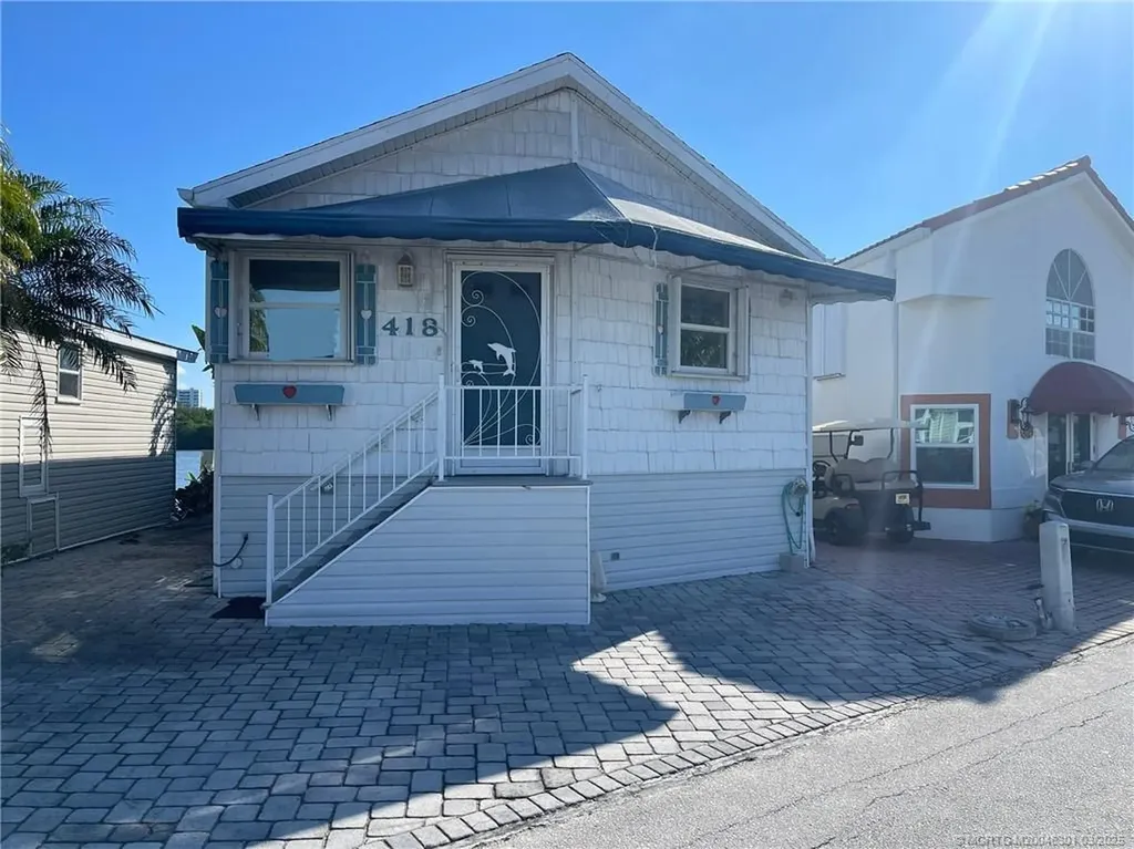 418 Nettles Boulevard Jensen Beach FL 34957