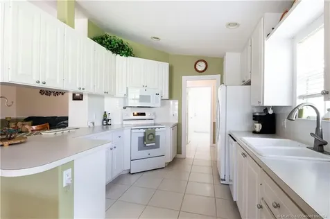 9293 SE Hawks Nest Court Hobe Sound FL 33455