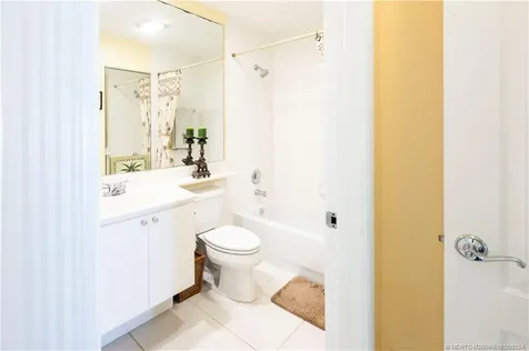 9293 SE Hawks Nest Court Hobe Sound FL 33455